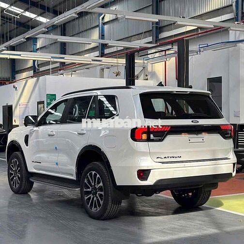 Everest Platinum Trắng xe sẵn giao ngay