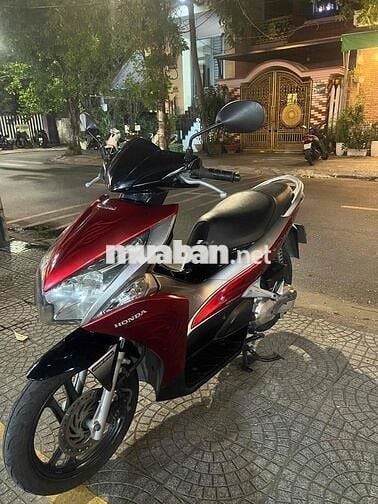 Honda Air Blade màu Sơn 3D nguyên rin còn rất đẹp