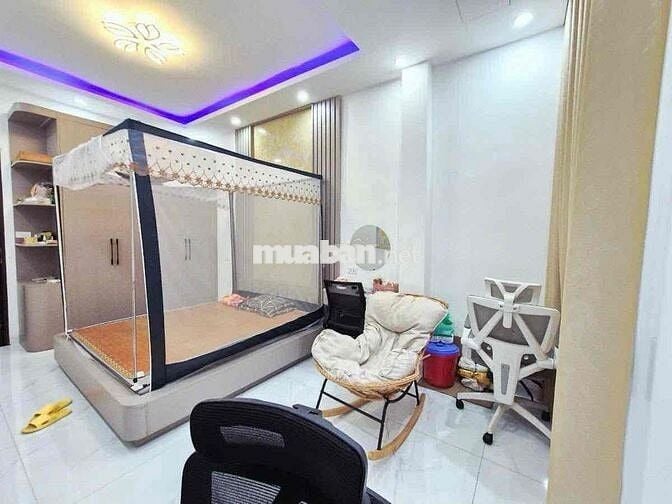 Nhà PL Đường Láng-Thiết Kế Hiện Đại- ô tô nằm teong nhà
