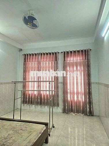 🍀Nhà cho thuê giá rẻ góc 2MT . đường số 1 . khu Nam hùng vương.