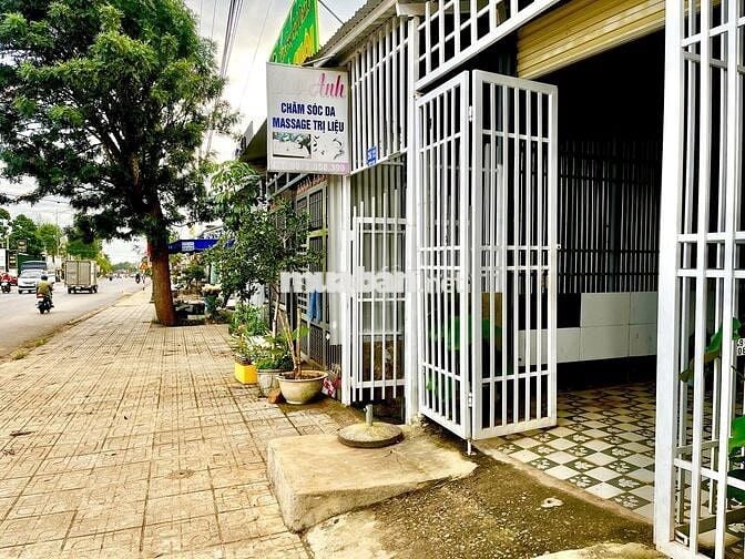 Bán nhà + đất mặt tiền quốc lộ 20, cách Đà Lạt 20km, thuận lợi KD