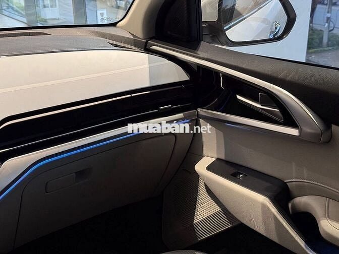KIA Carens Luxury 7 chỗ Trắng