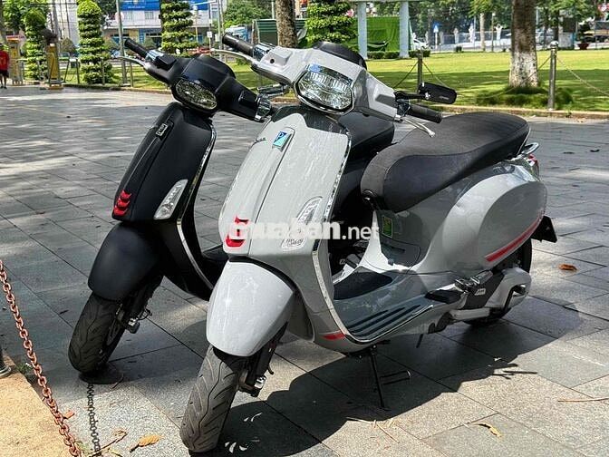 Piaggio Vespa Sprint Xám Đen