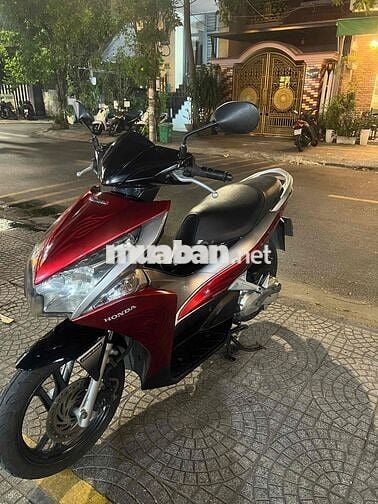 Honda Air Blade màu Sơn 3D nguyên rin còn rất đẹp
