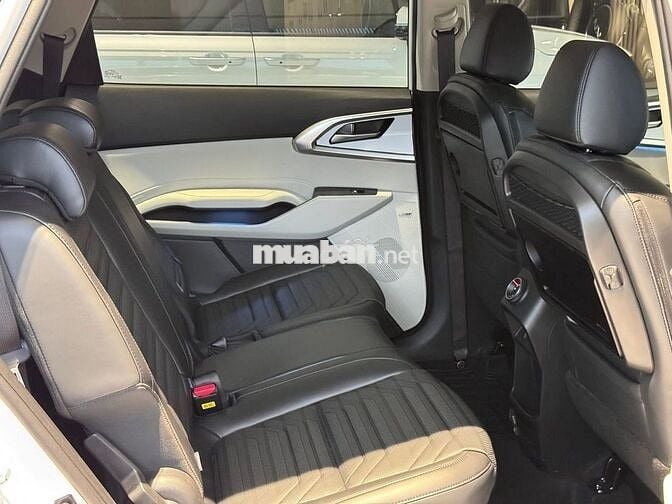 KIA Carens Luxury 7 chỗ Trắng
