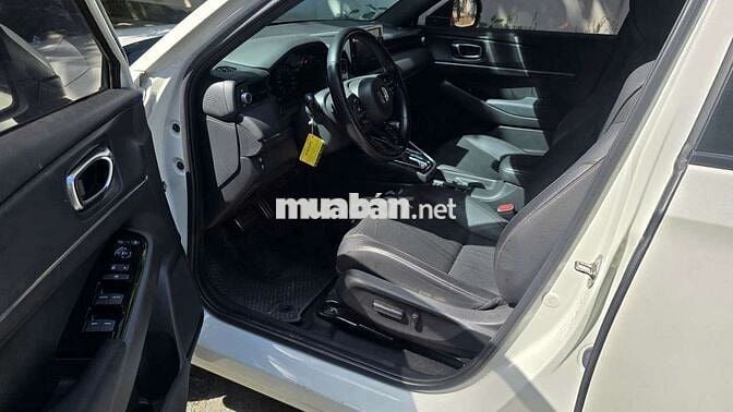Honda HR-V RS 2022 1.5L Turbo,màu trắng,29.000 km