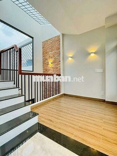 Cho thuê nguyên căn siêu phẩm, sẵn nội thất, Đg Nguyễn Văn Khối P8 GV