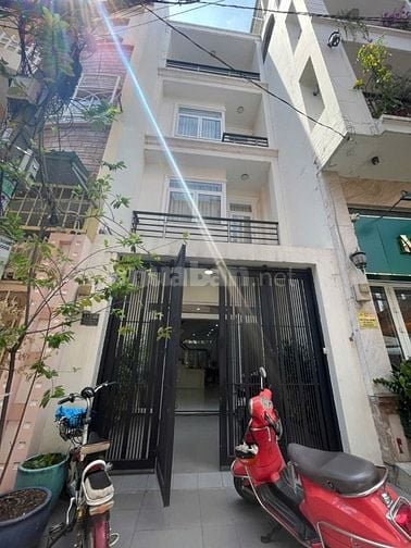 CHO THUÊ NHÀ 134/40 THÀNH THÁI, QUẬN 10