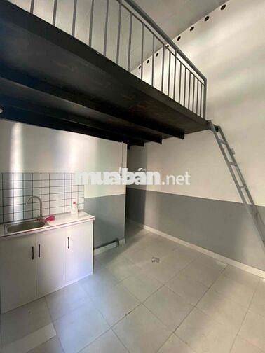 PHÒNG NGAY PHẠM VĂN ĐỒNG KHA VẠN CÂN ĐẠI HỌC NGÂN HÀNG