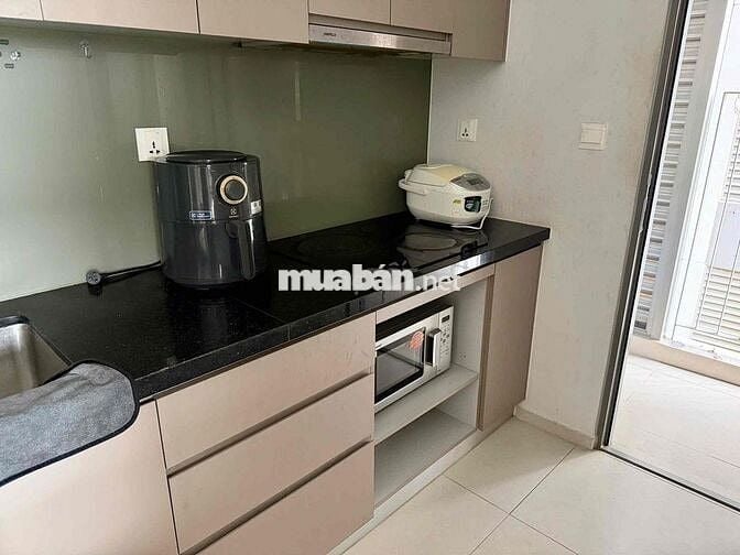 Căn góc 2 Phòng ngủ cho thuê trống sẵn. Giá chỉ 9 tr. Đầy đủ nội thất.