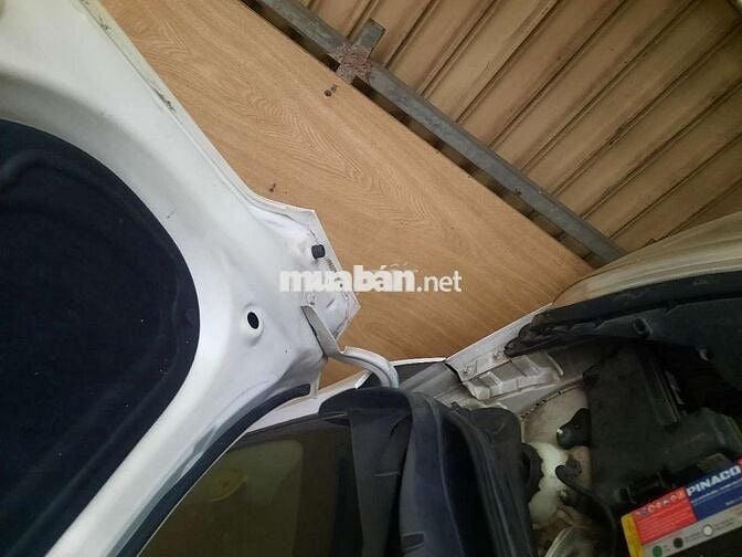 Hyundai Grand i10 Trắng Số sàn 5 chỗ