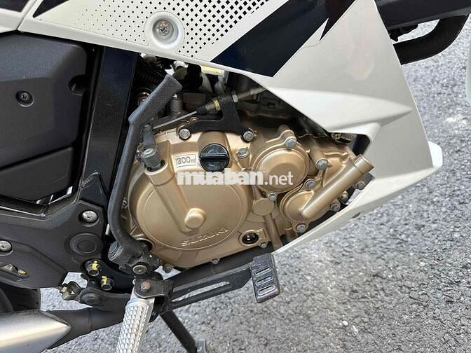 Suzuki Raider 2017 Trắng odo 1740 km( bao check)