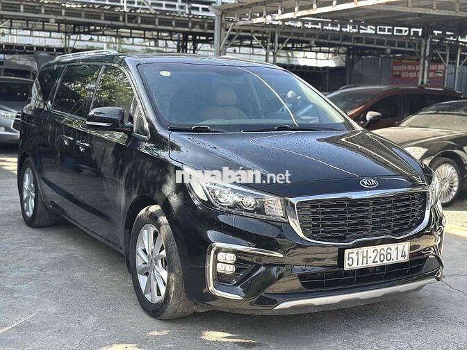 Kia Sedona Luxury 2.2D 2020 85000km Đen