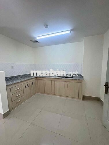 bán chung cư 1050- 2PN - sổ sẵn , 61m2