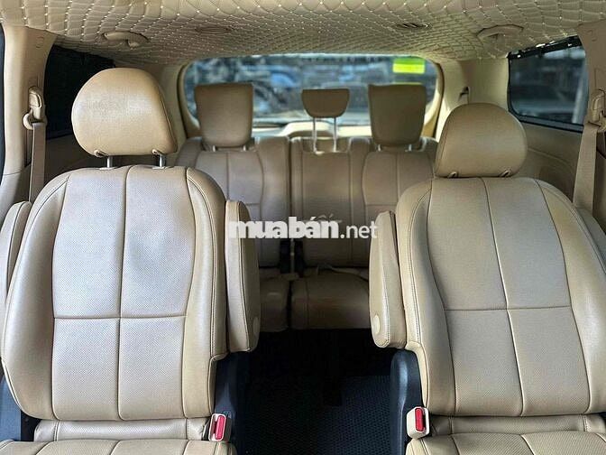 Kia Sedona Luxury 2.2D 2020 85000km Đen