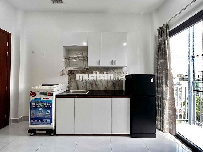 STUDIO mới xây siêu đẹp Q6 có ban công, thang máy hẻm oto tận cửa