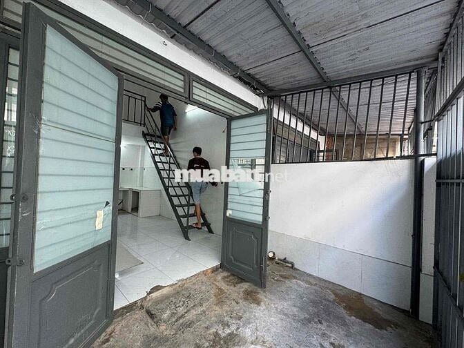 NHÀ NGUYÊN CĂN GIÁ RẺ 2 PHÒNG NGỦ RIÊNG BIỆT RỘNG 50M2 NGAY TRUNGTÂM