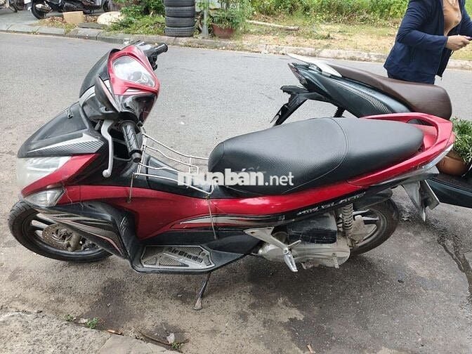 Honda Air Blade Đỏ Hư hỏng