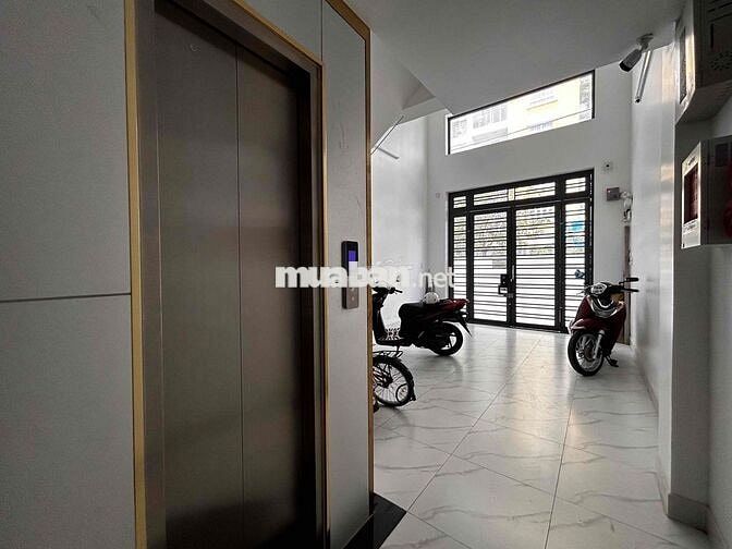 STUDIO mới xây siêu đẹp Q6 có ban công, thang máy hẻm oto tận cửa