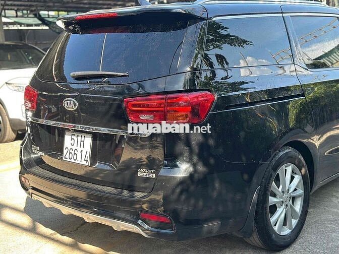 Kia Sedona Luxury 2.2D 2020 85000km Đen