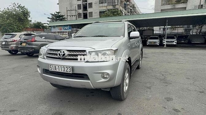 Toyota Fortuner 7 chỗ, AT, đúng chuẩn 56.000 km
