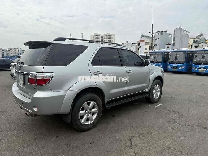 Toyota Fortuner 7 chỗ, AT, đúng chuẩn 56.000 km