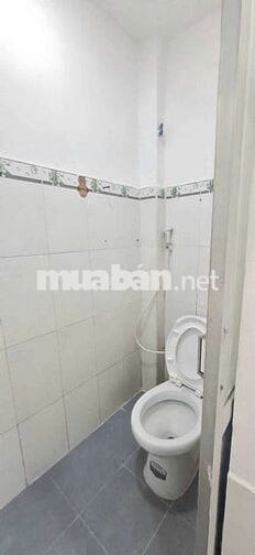 bán nhà đường ht13 gần chợ hiệp thành q12