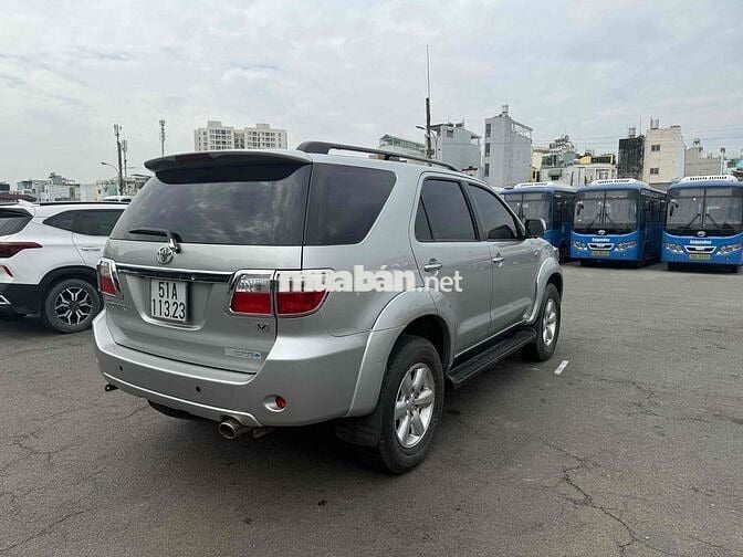 Toyota Fortuner 7 chỗ, AT, đúng chuẩn 56.000 km