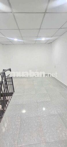 bán nhà đường ht13 gần chợ hiệp thành q12