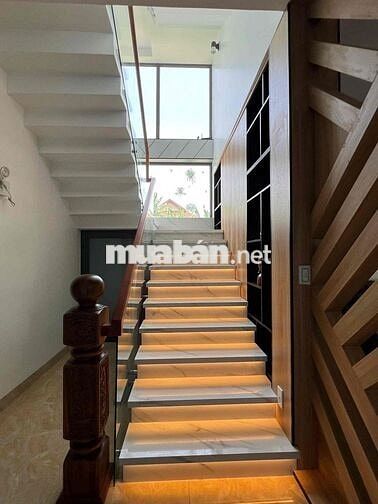 Cho thuê Villa Nam Việt Á, diện tích 300m2, giá thuê 80tr