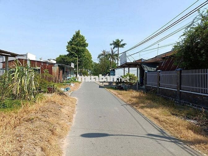 Bán miếng đất tại Tỉnh lộ 8 , 505m2 có thổ cư , Giá 2ty950tr có sổ