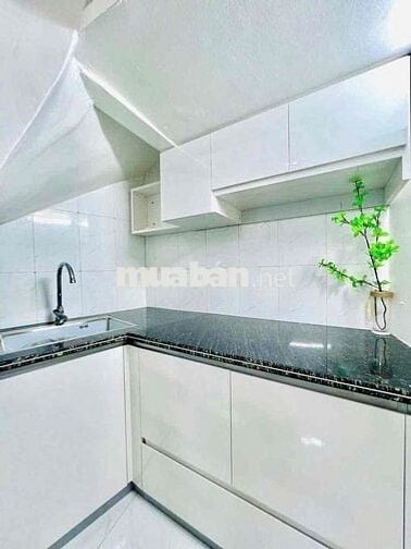 nhà bìa đỏ chính chủ 4 tầng xinh xắn
