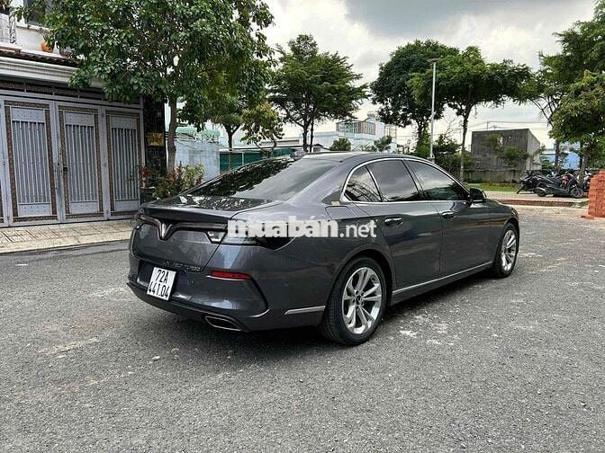 VinFast Lux A2.0 Plus 2020 Xám Tự động