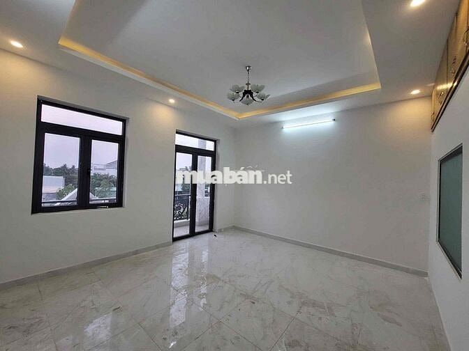 nhà mặt tiền cho thuê ở hoặc làm vp ....