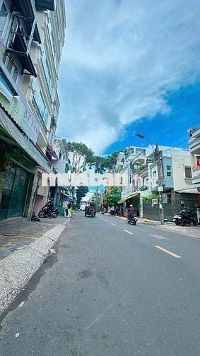BÁN NHÀ Q10 – HẺM XE HƠI THÔNG, CÁCH MẶT TIỀN CHỈ 30M, GIÁ CHỈ 4,8 TỶ
