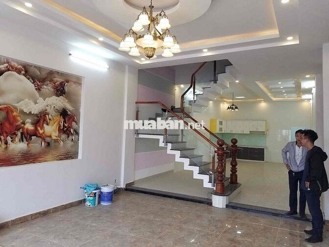 nhà mặt tiền cho thuê ở hoặc làm vp ....