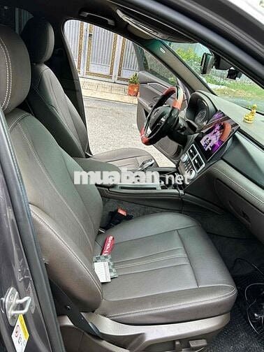 VinFast Lux A2.0 Plus 2020 Xám Tự động