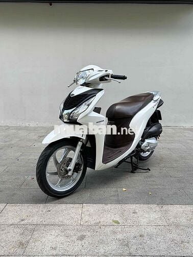 Honda Vision Trắng . bstp chính chủ