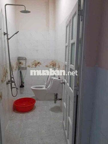Cho Thuê Nhà 1T1L 3Pn2WC Gần Hoàng Diệu 2 Sẳn 3 máy lạnh