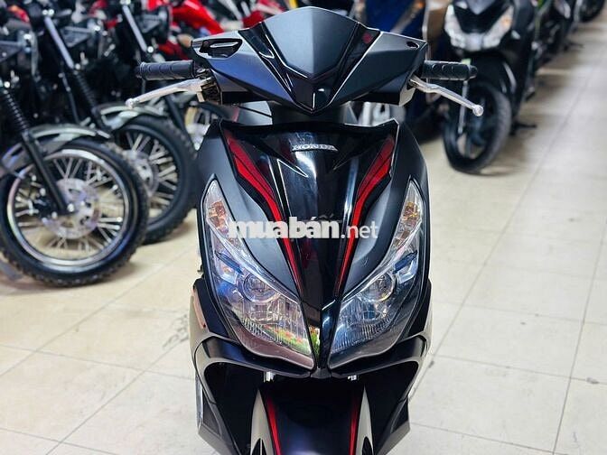 XE MÁY THỊNH PHÁT-AIR BLADE 125 ĐEN ĐỎ BIỂN HÀ NỘI