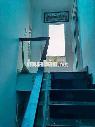 Cho Thuê Nhà 1T1L 3Pn2WC Gần Hoàng Diệu 2 Sẳn 3 máy lạnh
