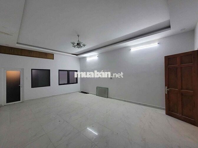 nhà mặt tiền cho thuê ở hoặc làm vp ....