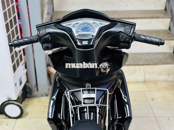 XE MÁY THỊNH PHÁT-AIR BLADE 125 ĐEN ĐỎ BIỂN HÀ NỘI