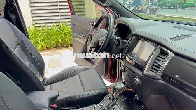 Ford Everest Biturbo 2019 2 Cầu Đỏ