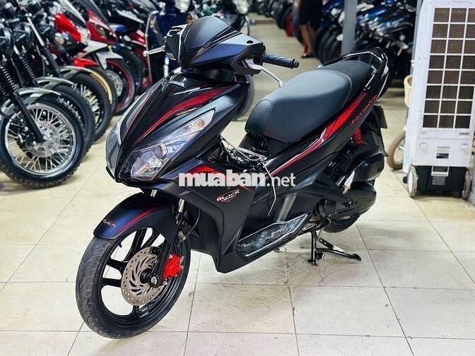 XE MÁY THỊNH PHÁT-AIR BLADE 125 ĐEN ĐỎ BIỂN HÀ NỘI