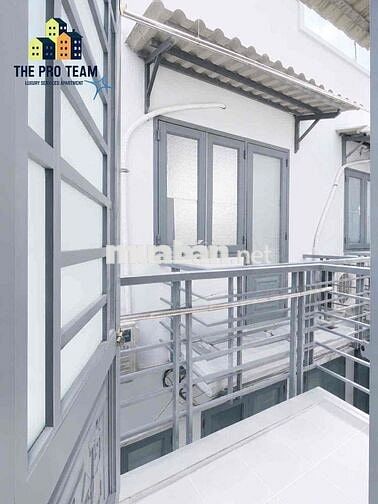 1 TRỆT 1 LẦU - BAN CÔNG SIÊU THOÁNG NGAY LÊ QUANG ĐỊNH