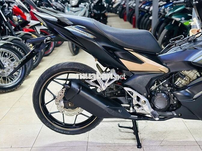 XE MÁY THỊNH PHÁT-WINNER V2 ABS ĐEN NHÁM KENG 