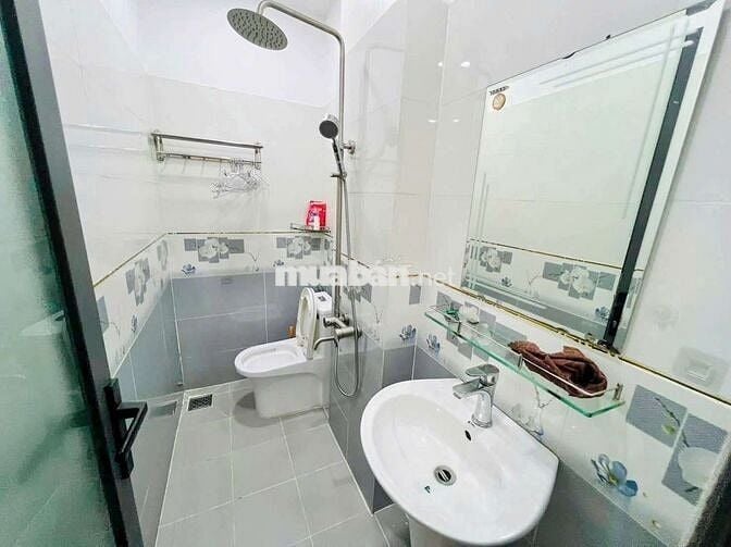 CHO THUÊ NHÀ HXH 5PN 5WC FULL NT HẺM 380 PHẠM VĂN CHIÊU P9 GÒ VẤP
