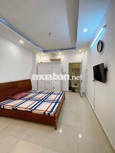 nhà nc mới đẹp full nội thất tr 2 lầu 2pn 3vs cao thắng P2 Q3