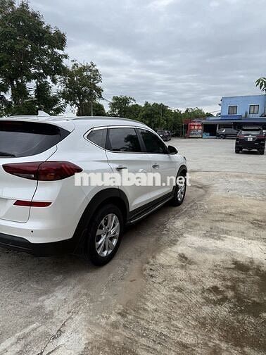 Hyundai Tucson 2021 Tự động Trắng